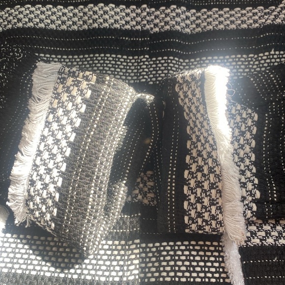 AirField Striped Black and White Blazer - Picture 9 of 17